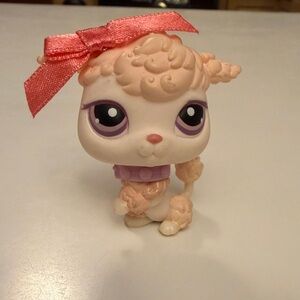 Littlest Pet Shop (LPS) Parisian Poodle Figure #390